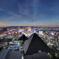 Experience the Best of Las Vegas with All-Inclusive Flight and Hotel Packages